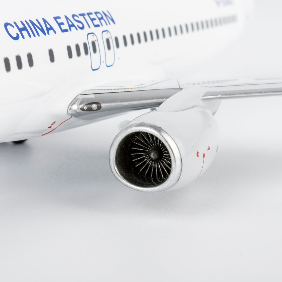 1/200 China Eastern Airlines Boeing 737-800 B-206S NG08055