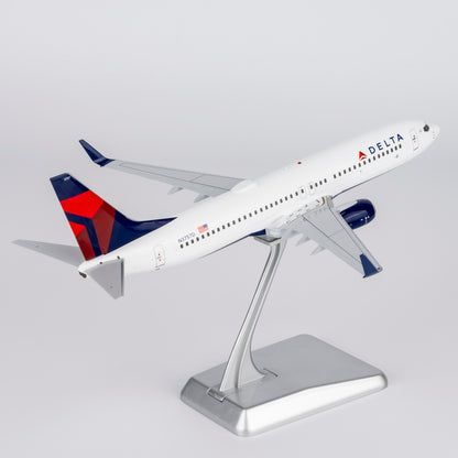 1/200 Delta Air Lines Boeing 737-800 N3757D NG08061
