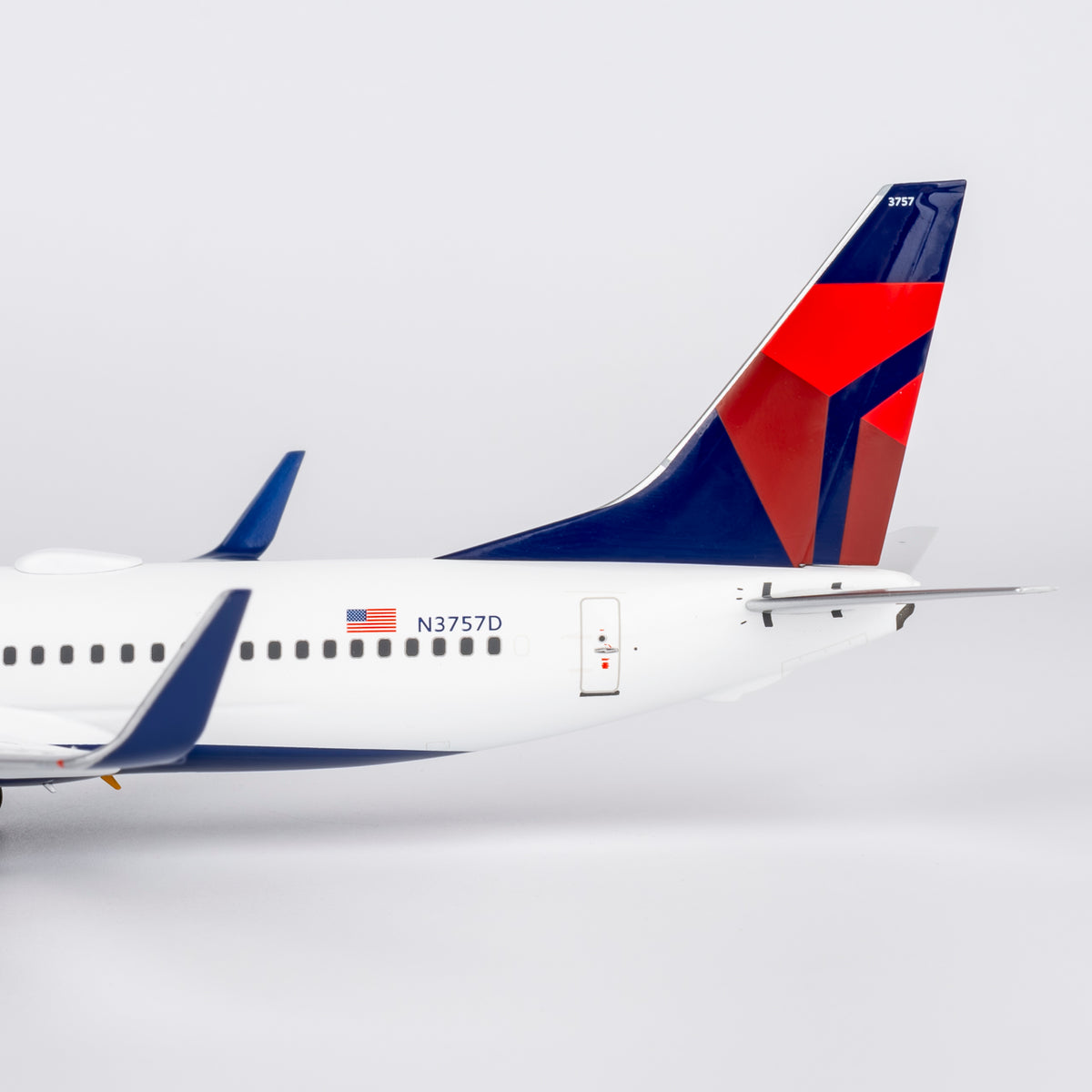 1/200 Delta Air Lines Boeing 737-800 N3757D NG08061
