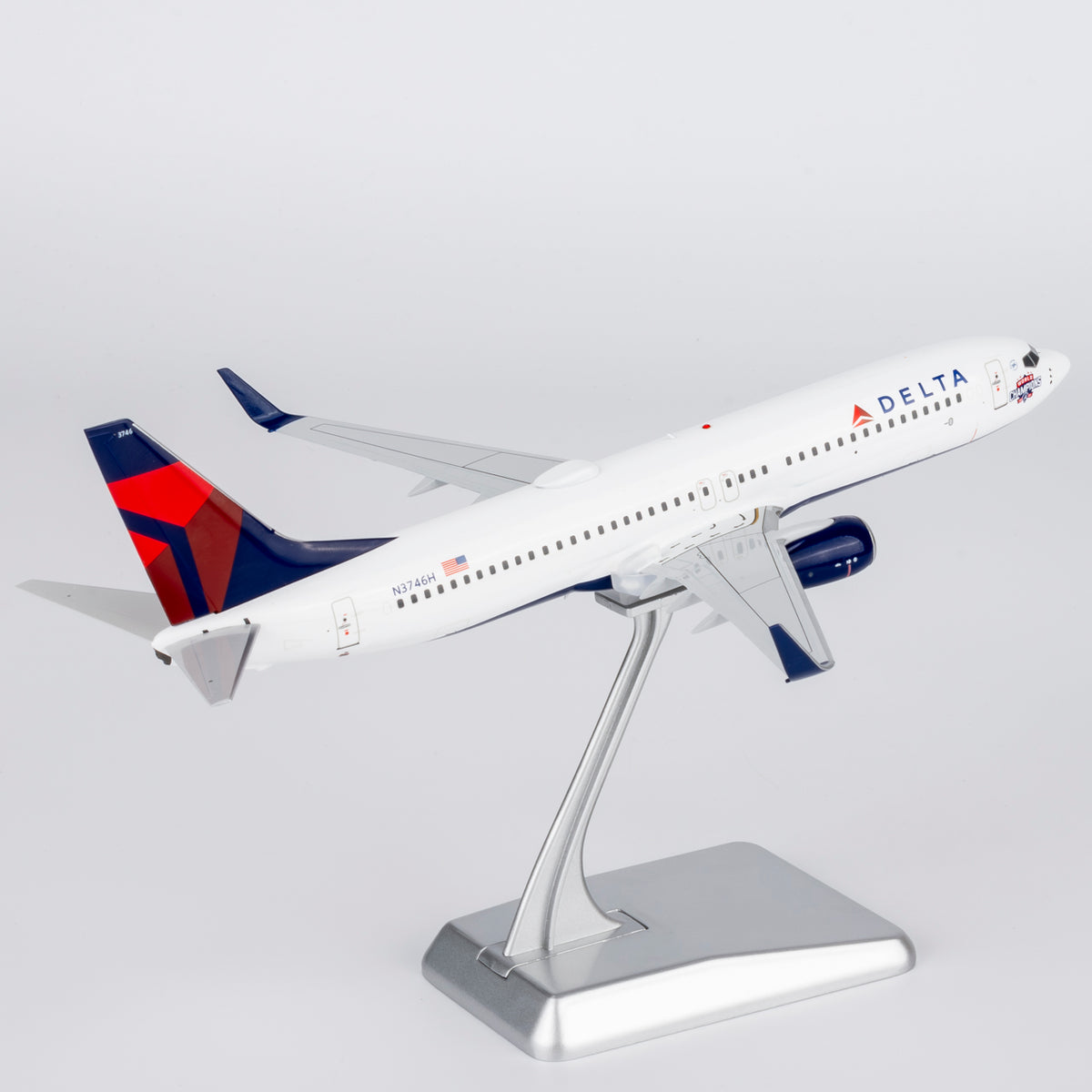 1/200 Delta Air Lines Boeing 737-800 N3746H "Atlanta Braves World Champions" NG08062