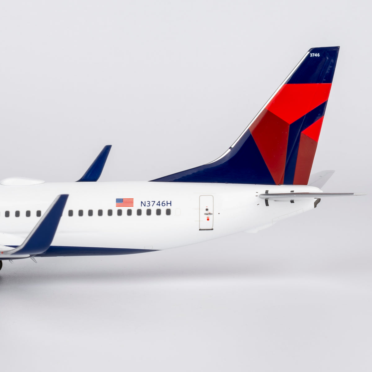1/200 Delta Air Lines Boeing 737-800 N3746H "Atlanta Braves World Champions" NG08062