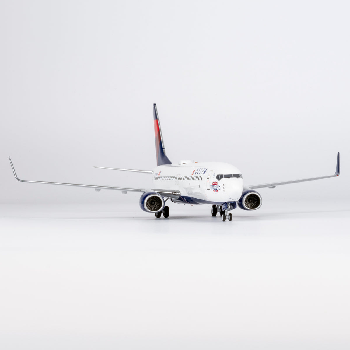 1/200 Delta Air Lines Boeing 737-800 N3746H "Atlanta Braves World Champions" NG08062