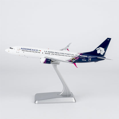 1/200 Aerom¨¦xico Boeing 737-800 N957AM "new paint with scimitar winglets; 'La Aerol¨ªnea M¨¢s Puntual Del Mundo' titles" NG08067
