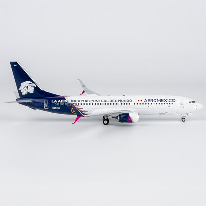 1/200 Aerom¨¦xico Boeing 737-800 N957AM "new paint with scimitar winglets; 'La Aerol¨ªnea M¨¢s Puntual Del Mundo' titles" NG08067