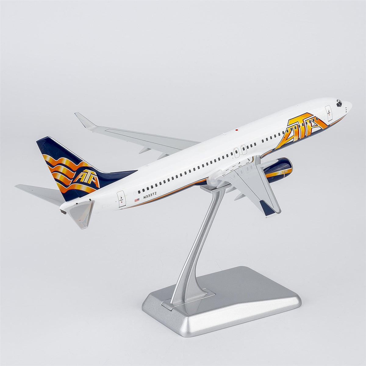 1/200 ATA Airlines Boeing 737-800 N333TZ NG08069