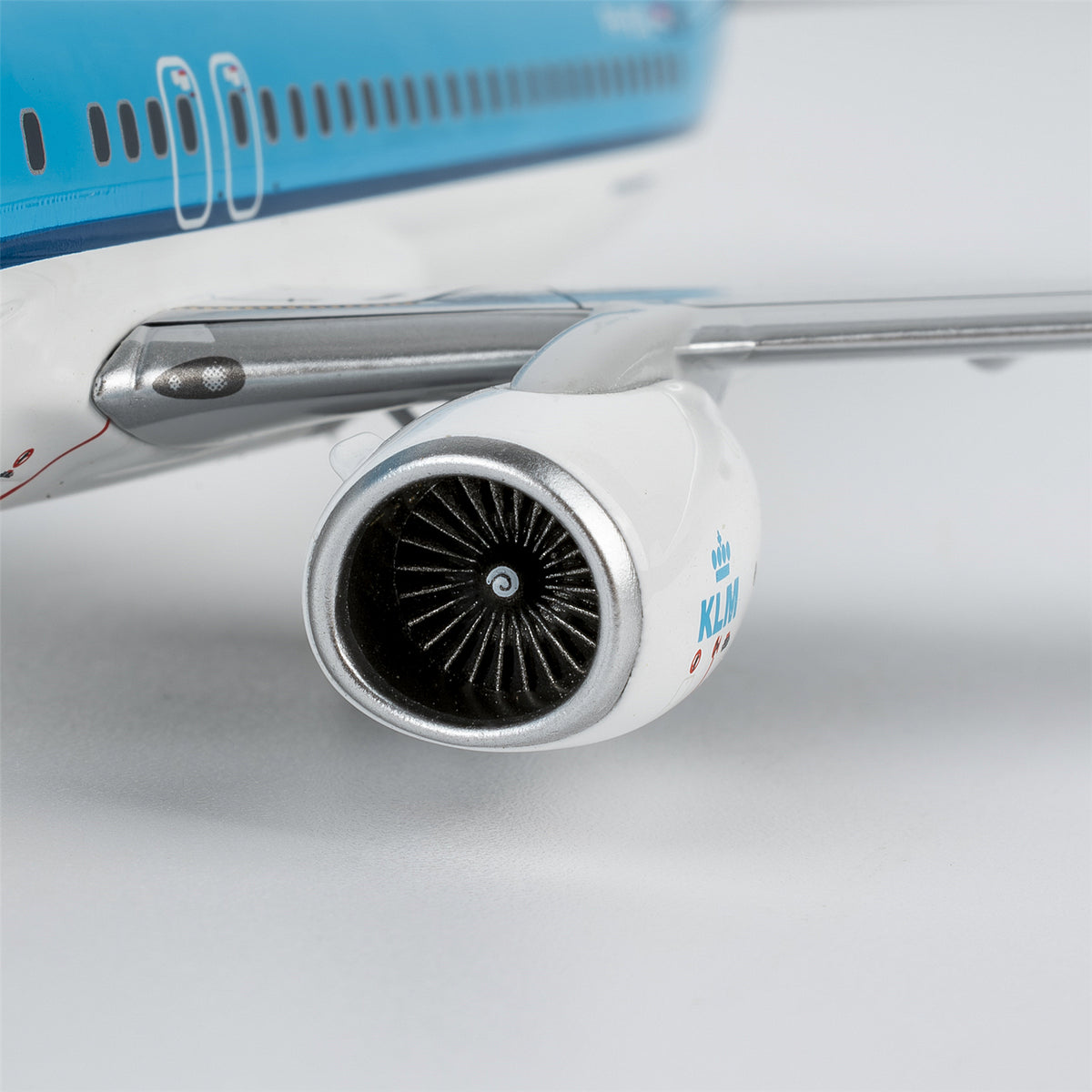 1/200 KLM Boeing 737-800 PH-BXU "new colours" NG08071