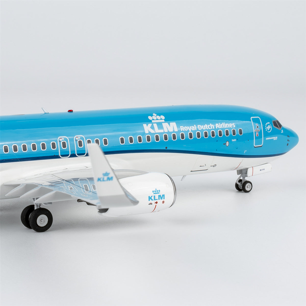 1/200 KLM Boeing 737-800 PH-BXK "new colours" NG08072