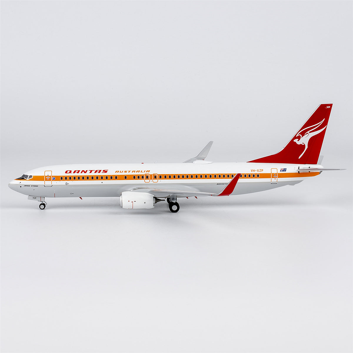 1/200 Qantas Boeing 737-800 VH-XZP NG08075