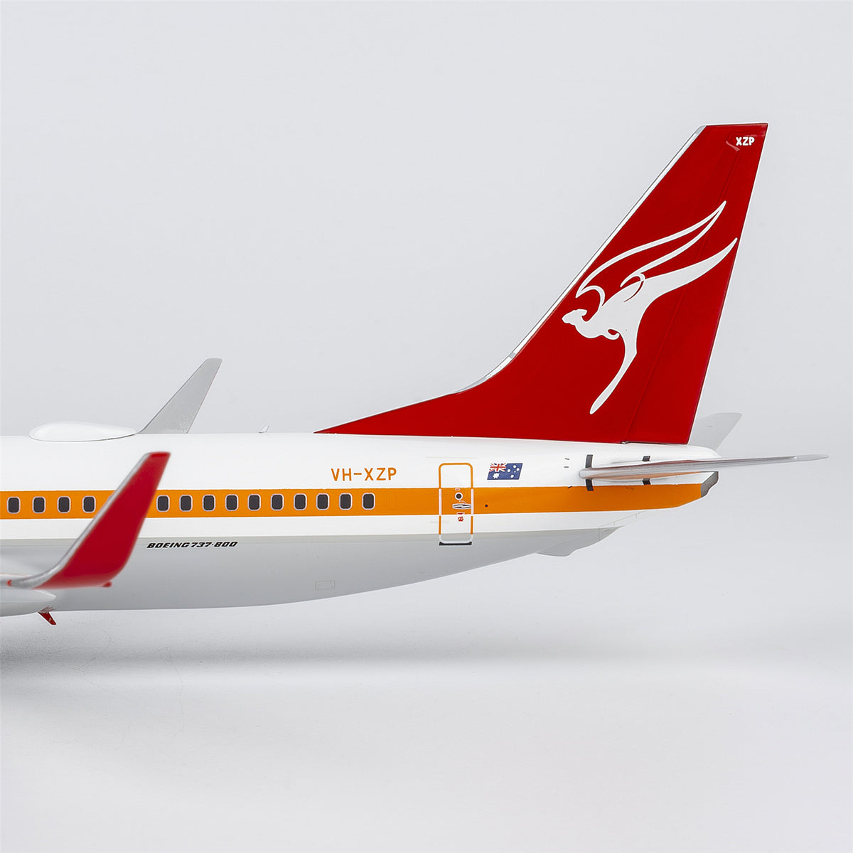 1/200 Qantas Boeing 737-800 VH-XZP NG08075