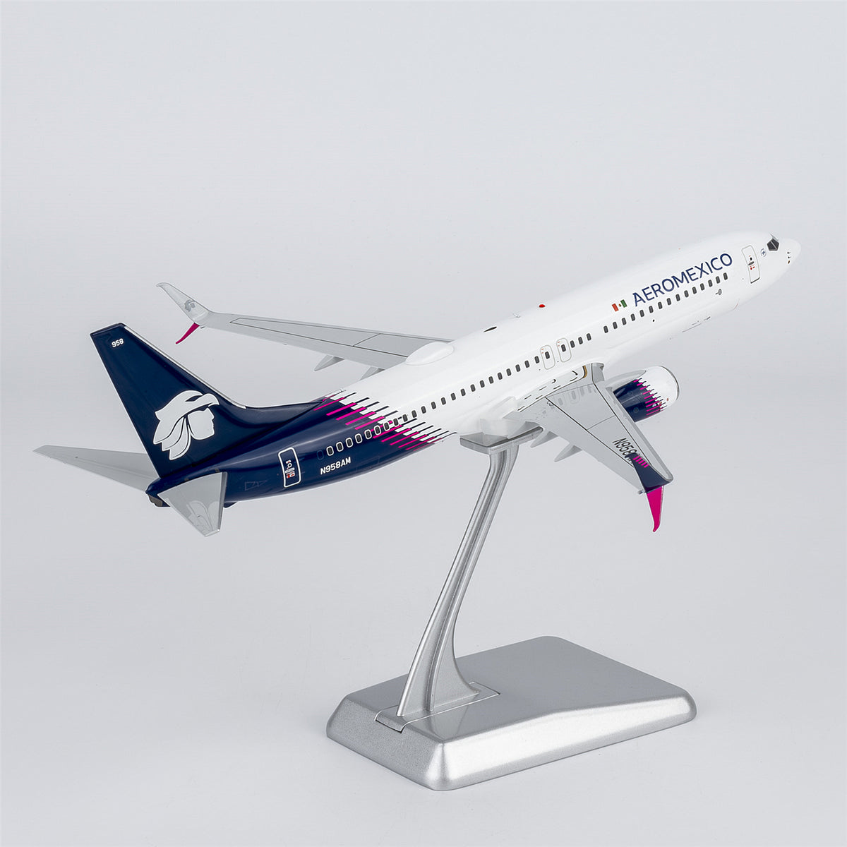 1/200 Aerom¨¦xico Boeing 737-800 N958AM "new paint with scimitar winglets" NG08077