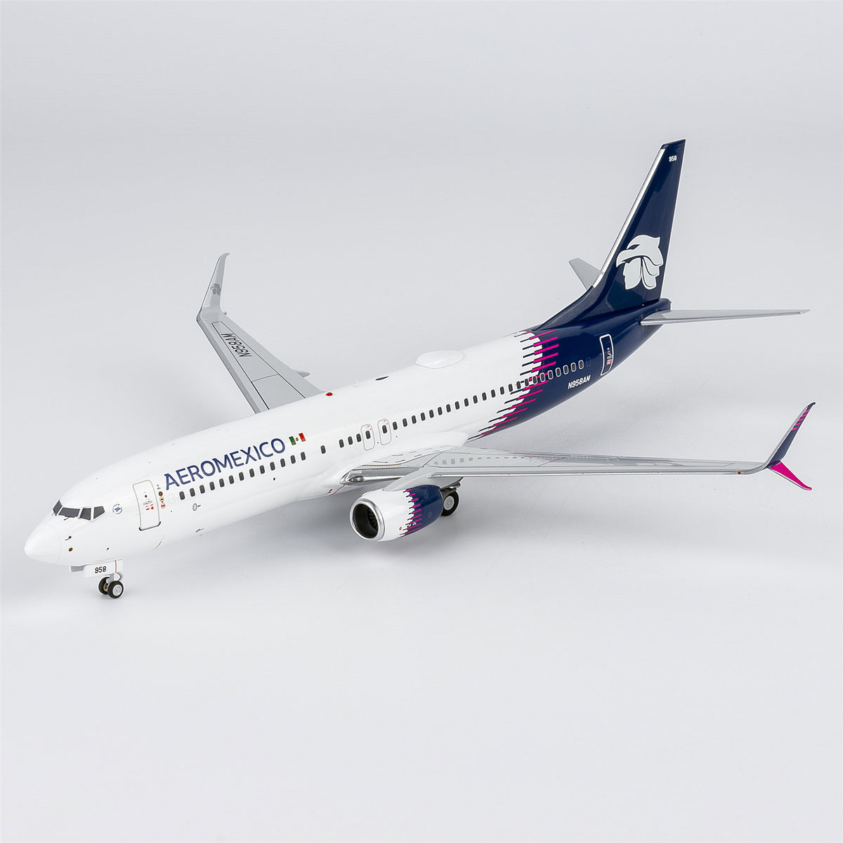 1/200 Aerom¨¦xico Boeing 737-800 N958AM "new paint with scimitar winglets" NG08077