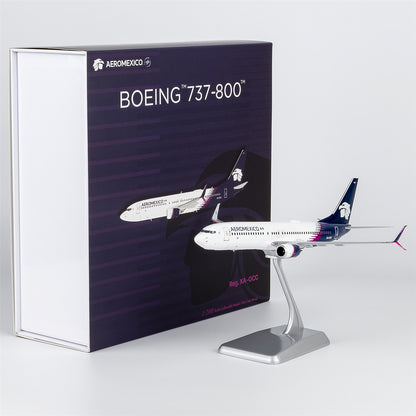 1/200 Aerom¨¦xico Boeing 737-800 XA-OCC "new paint with scimitar winglets" NG08078 - cover