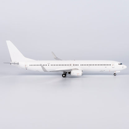 1/200 Blank B737 900 Wstand NG09000