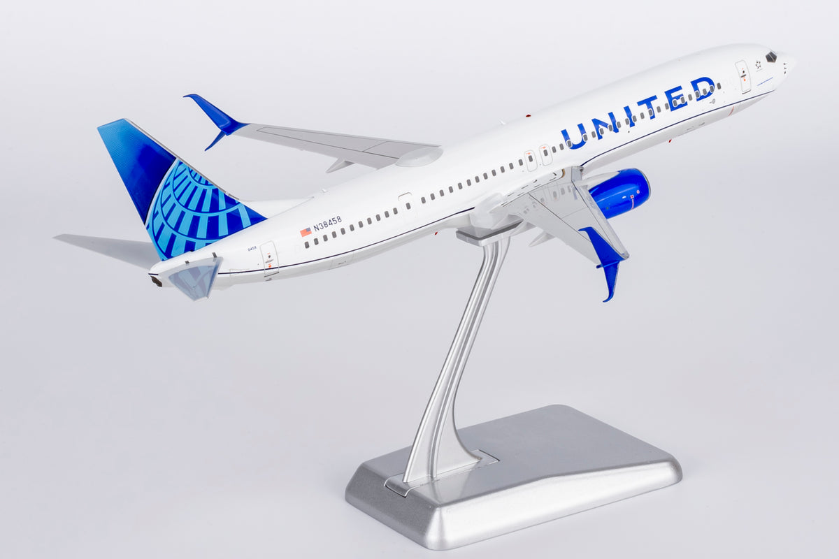 1/200 United Airlines Boeing 737-900ER N38458 "Blue Evolution" NG09003