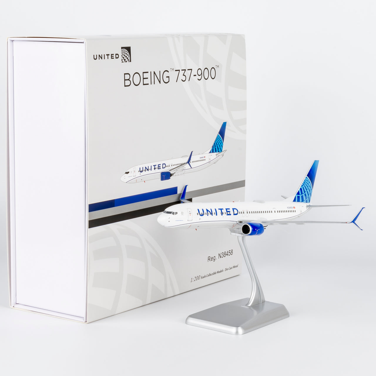 1/200 United Airlines Boeing 737-900ER N38458 "Blue Evolution" NG09003 - cover