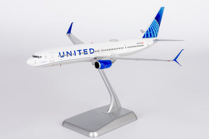 1/200 United Airlines Boeing 737-900ER N38458 "Blue Evolution" NG09003