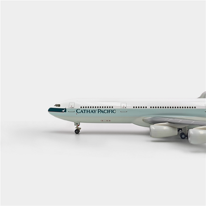 1/400 Cathay Pacific B747-400 B-HUI