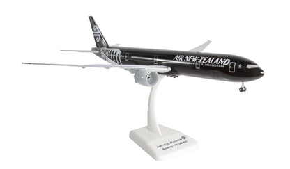 1/200 Air New Zealand B777-300ER 11915 - cover