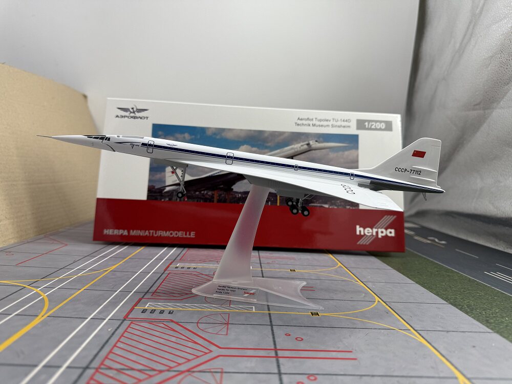 1/200 Aeroflot Tu-144 CCCP-77112 556323-001 - cover