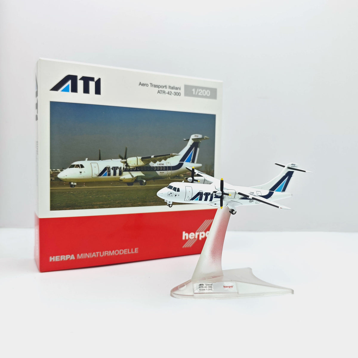 1/200 Alitalia ATR-42 I-ATRF 572668 - cover