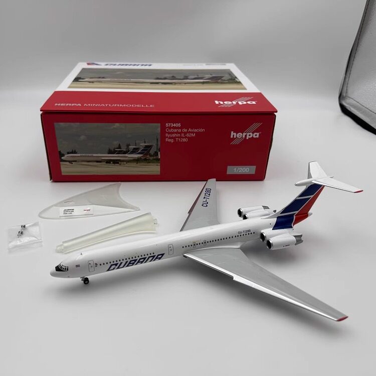 1/200 Cubana de Aviación IL-62M T1280 573405 - cover