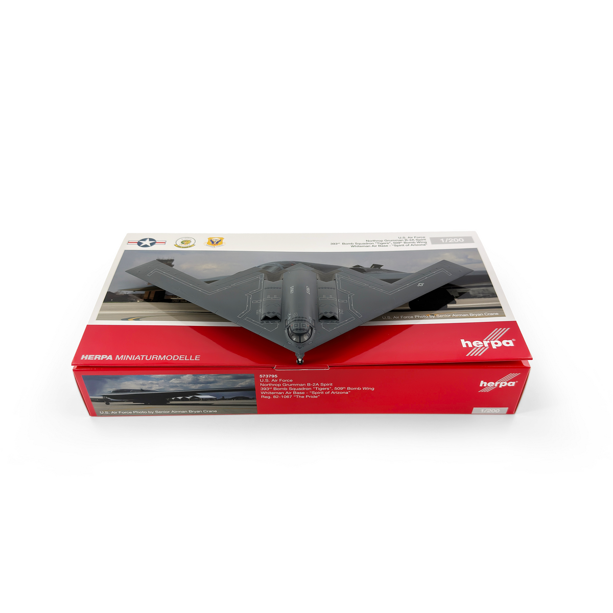 1/200 B-2A 82-1067 573795 - cover
