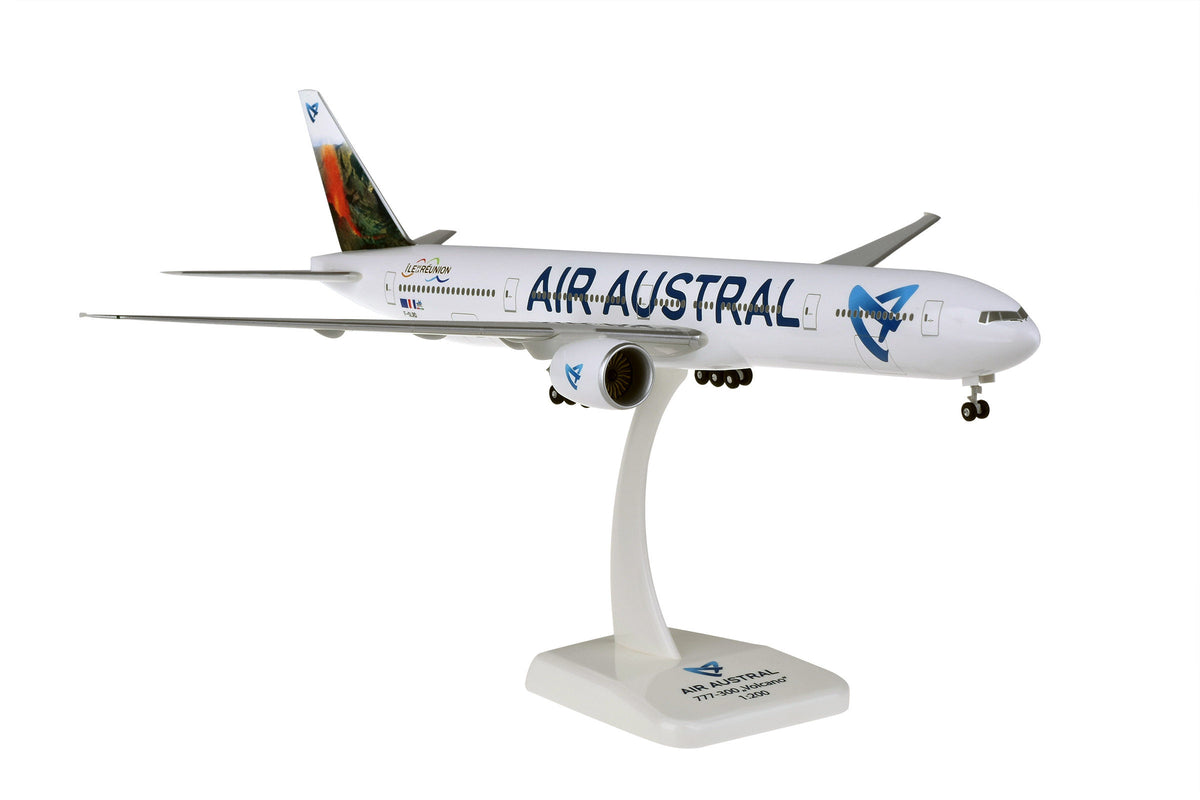 1/200 Air Austral B777-300ER F-OLRD AA04 - cover