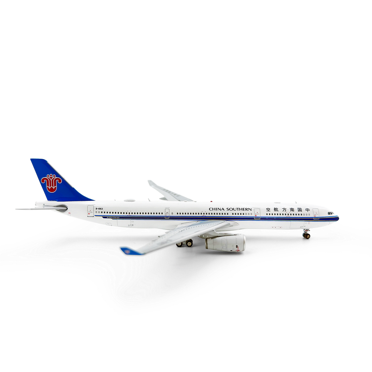 1/400 China Southern Airlines A330-300 B-1063 AV4340 - cover