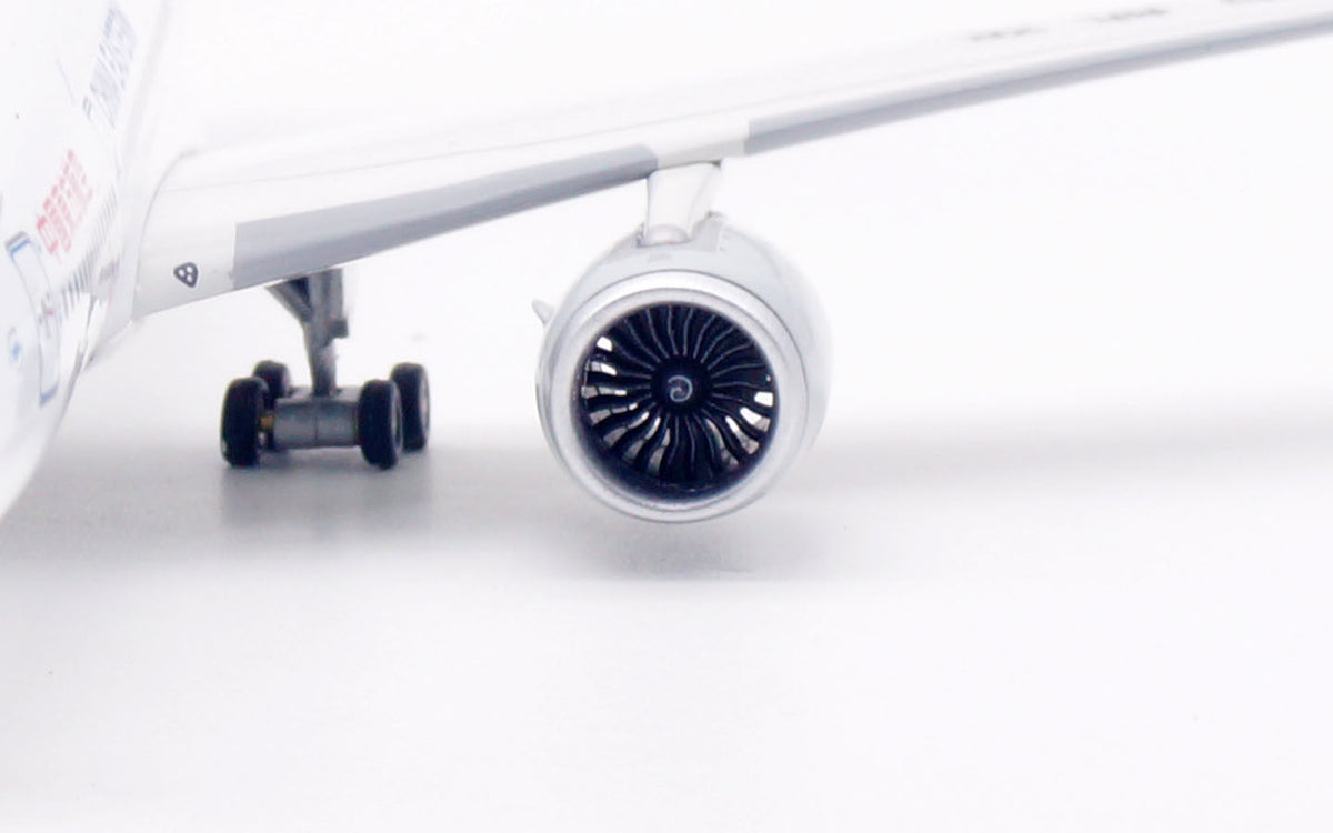 1/400 China Eastern Airlines A350-900 B-323H AV4119 - image 10