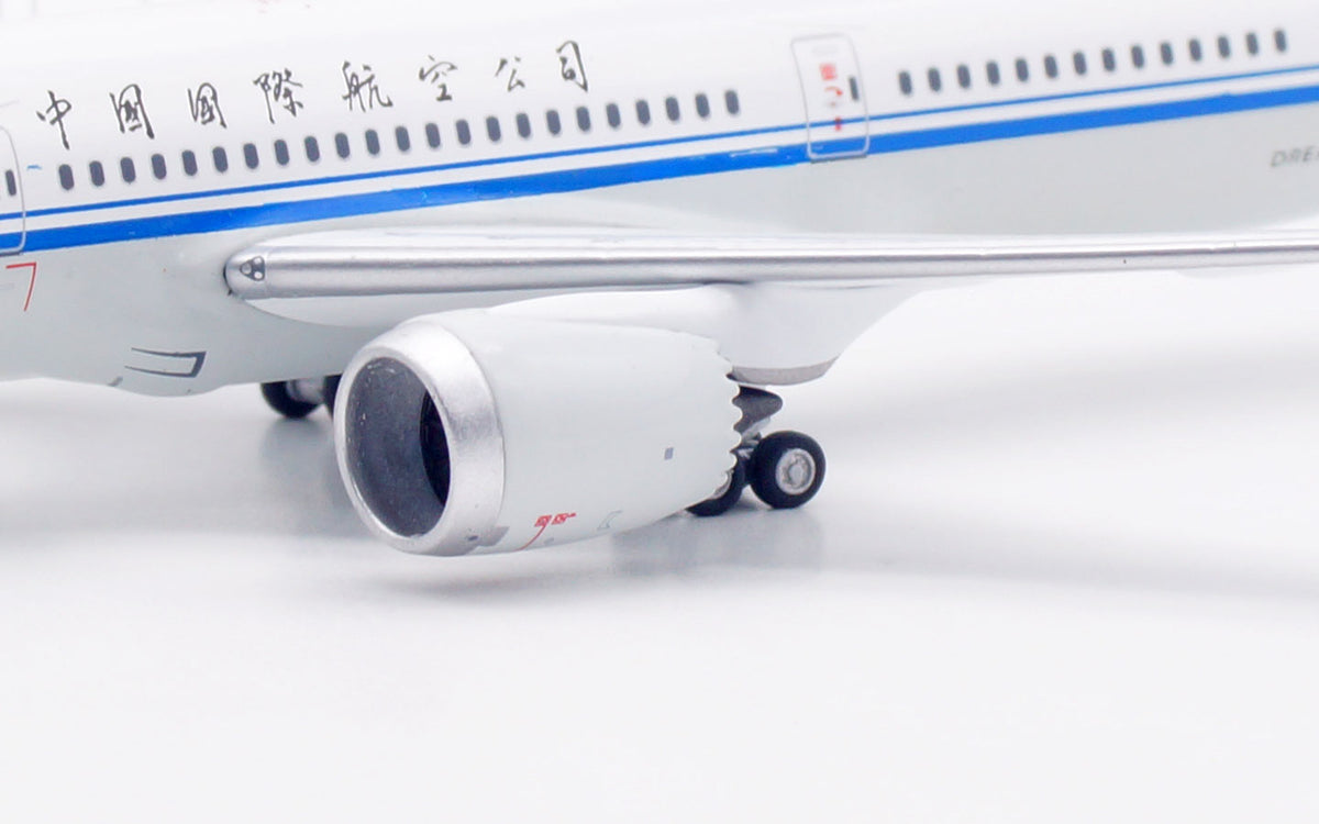 1/400 Air China B787-9 B-7899 AV4395 - image 10