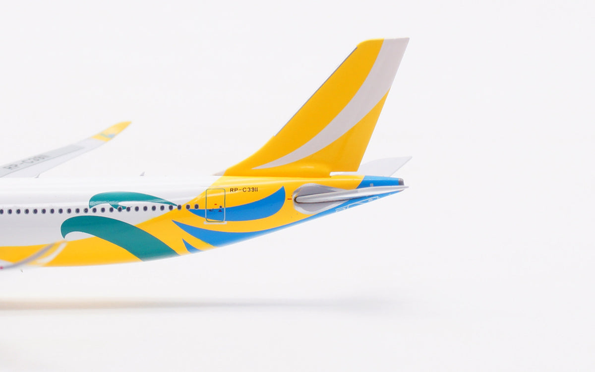 1/400 Cebu Pacific Air A330-900NEO RP-C3911 AV4417 - image 10