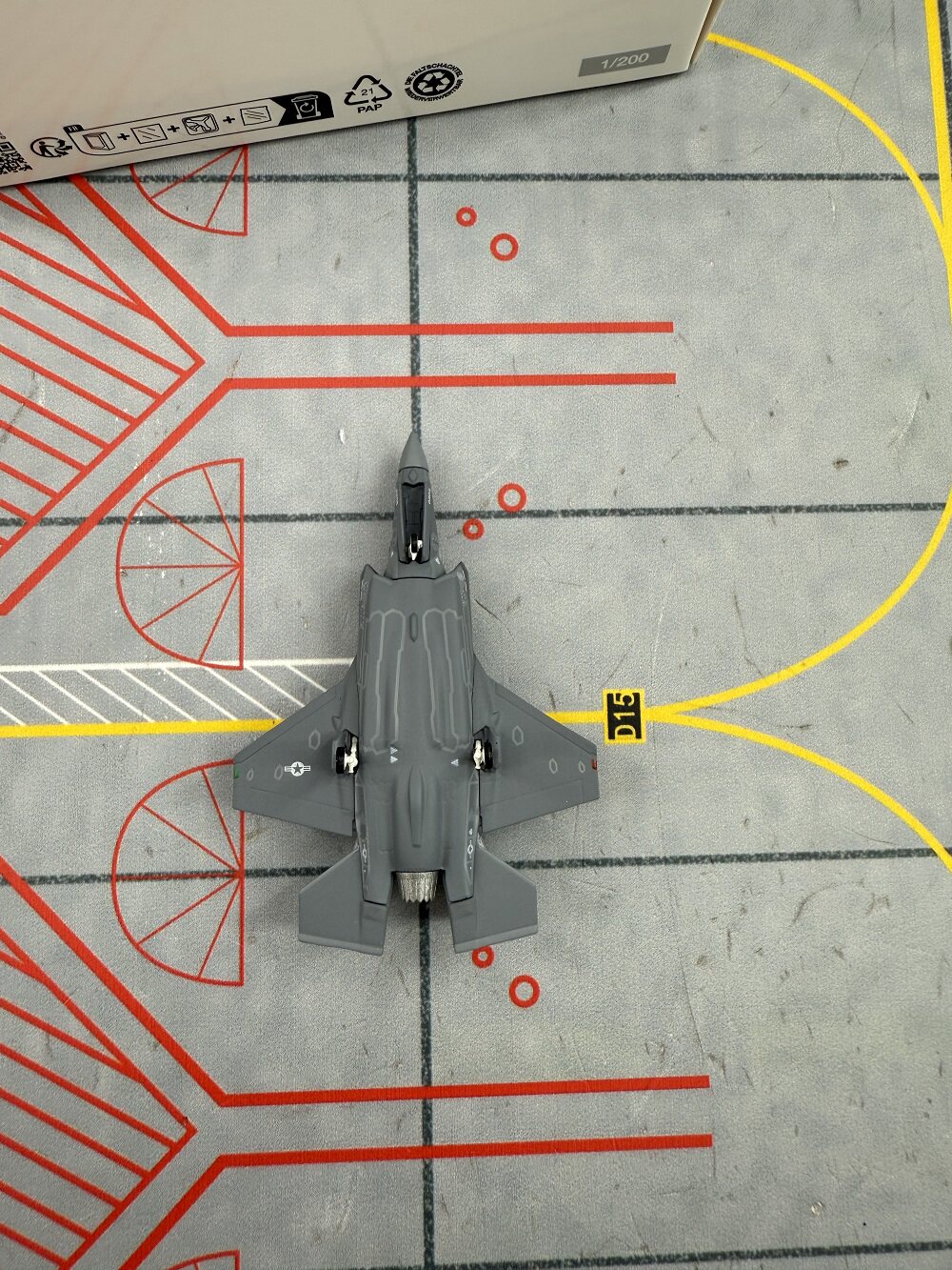 1/200 United States Air Force F-35A 11-5020 572941 - image 11