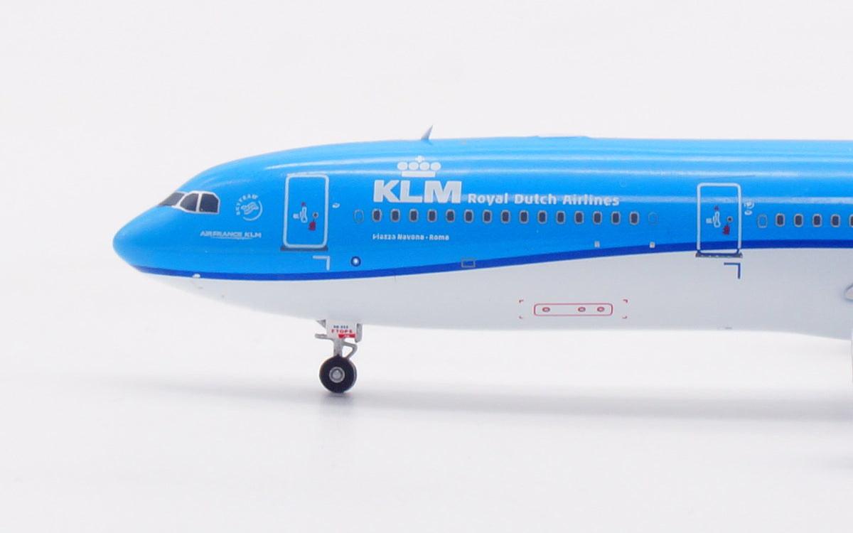 1/400 KLM A330-300 PH-AKB AV4373 - image 11