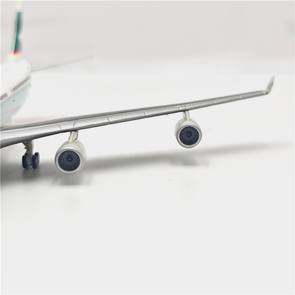 1/400 Cathay Pacific B747-400 B-HUI