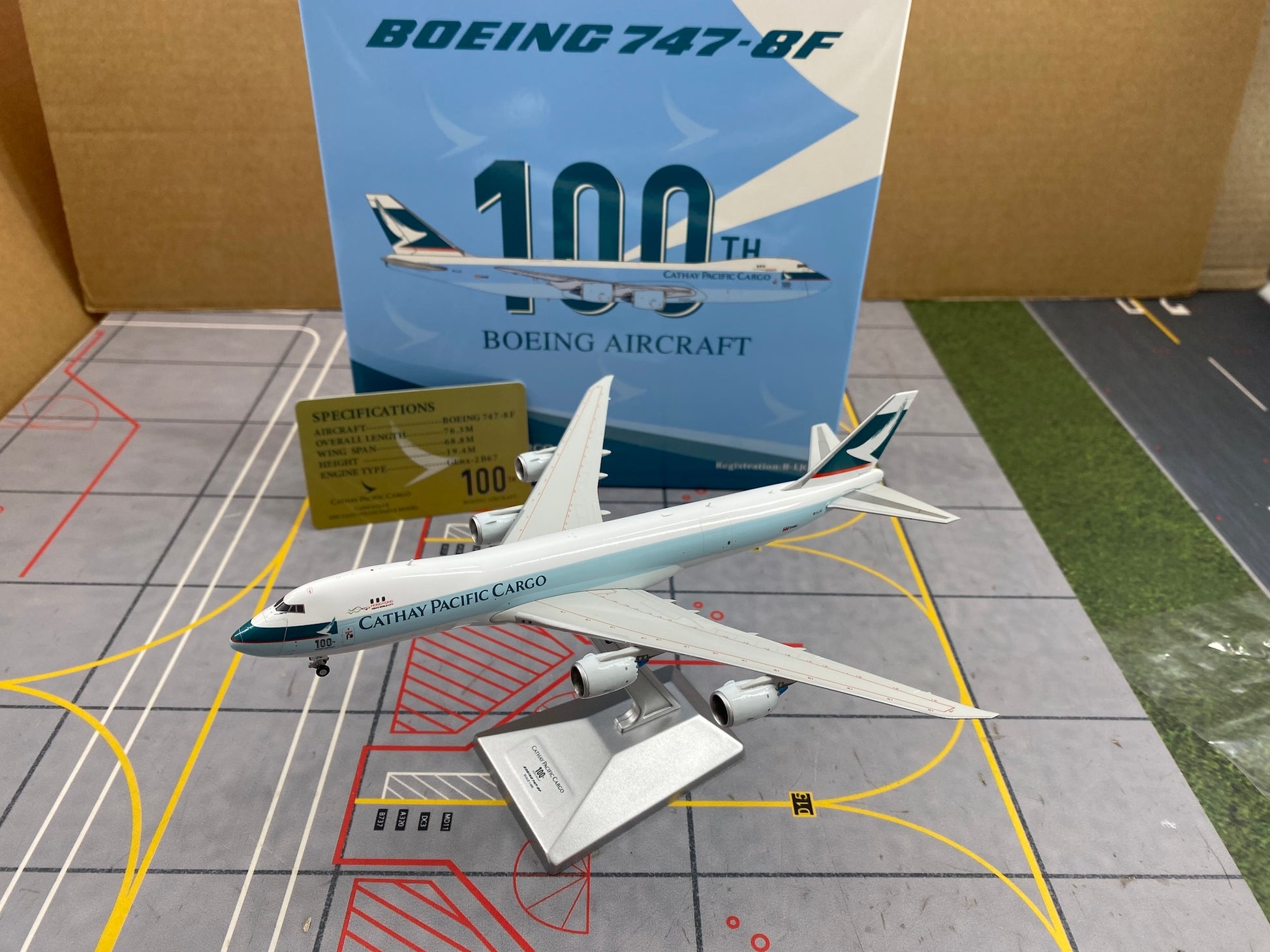 Cathay Pacific Boeing 747-8 New Livery Reg. B-LJC