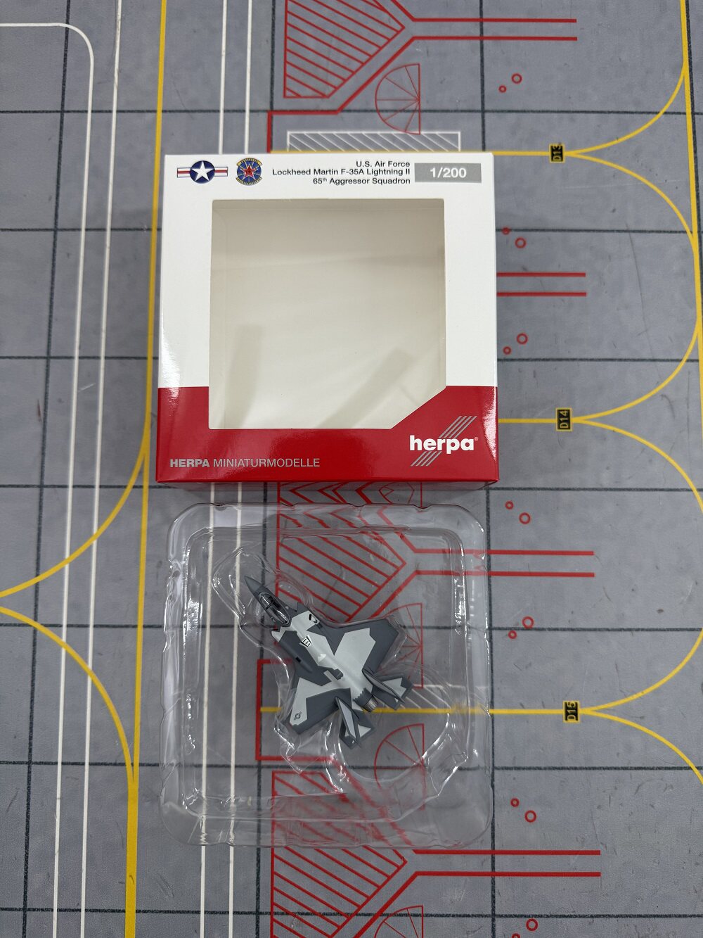 1/200 United States Air Force F-35A 11-5020 572941 - image 12