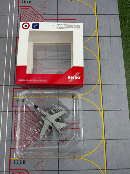 1/200 F.F.AA Tornado MM7066/6-43 573078 - image 12