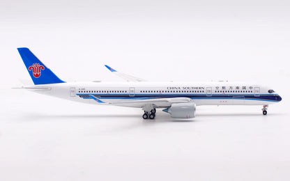 1/400 China Southern Airlines A350-900 B-32EE AV4366 - image 12
