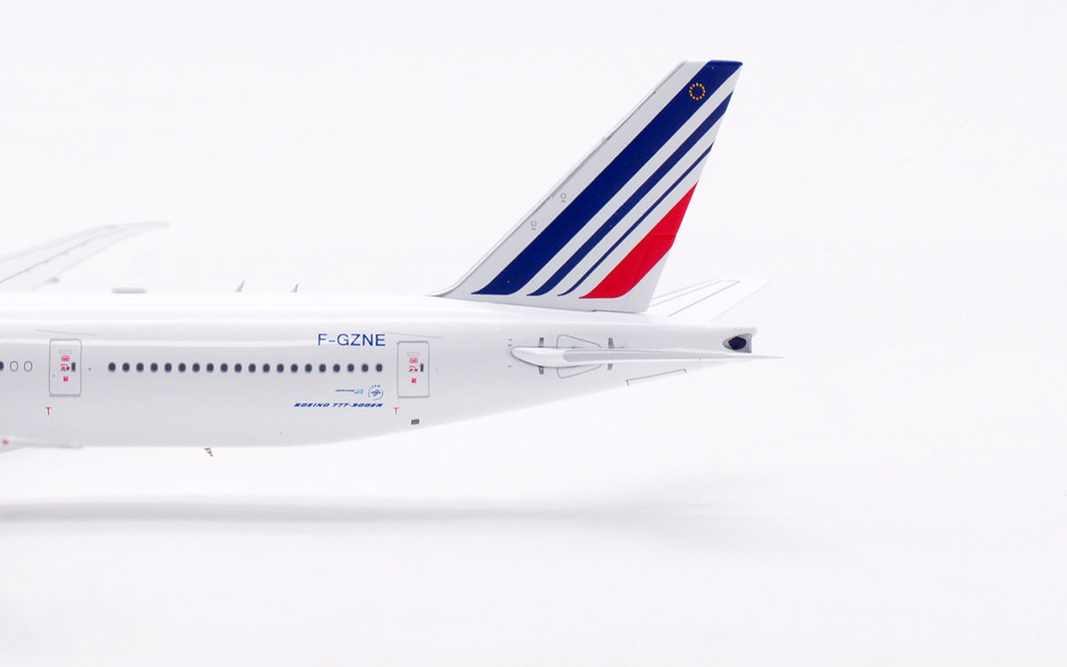 1/400 Air France B777-300ER F-GZNE AV4380 - image 12
