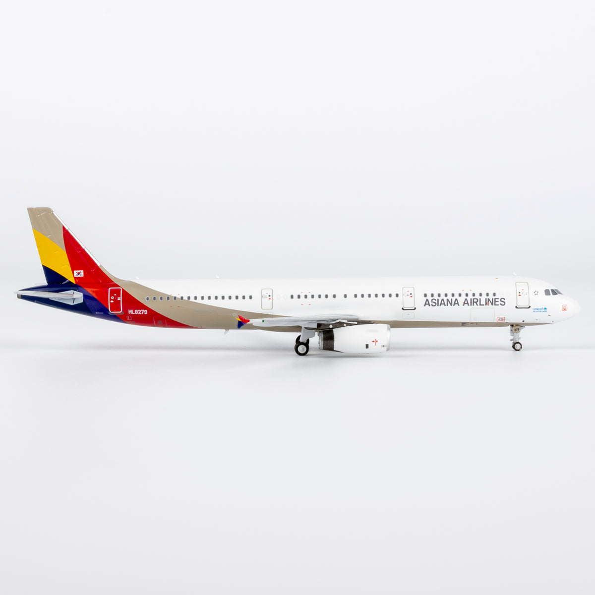 1/400 Asiana Airlines Airbus A321-200 HL8279 NG13125