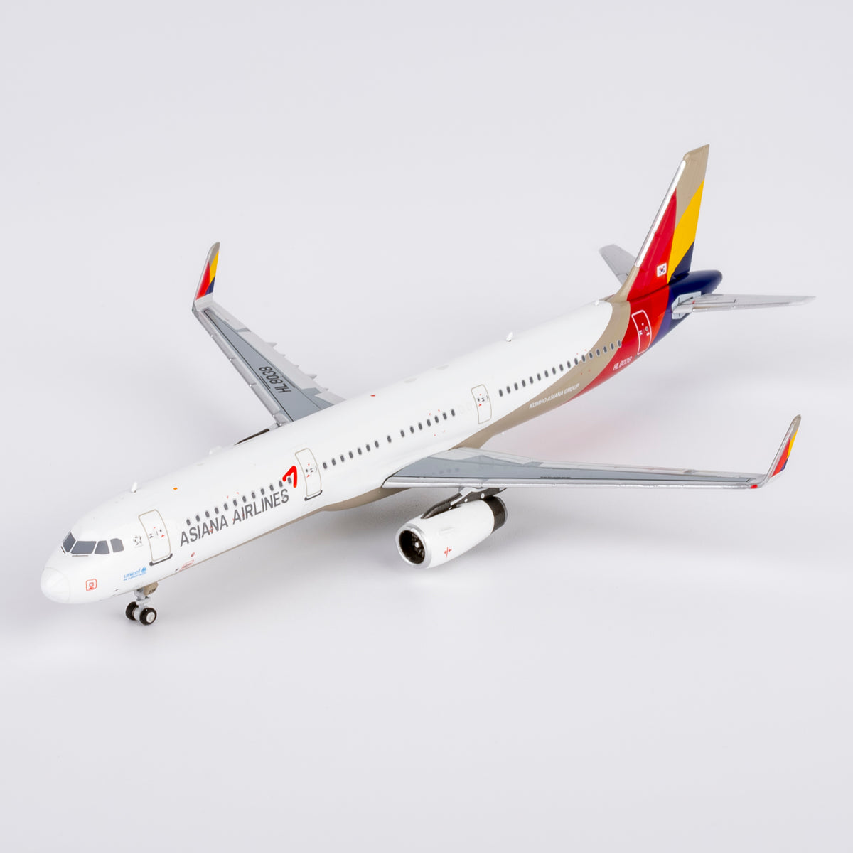 1/400 Asiana Airlines Airbus A321-200 HL8038 NG13126