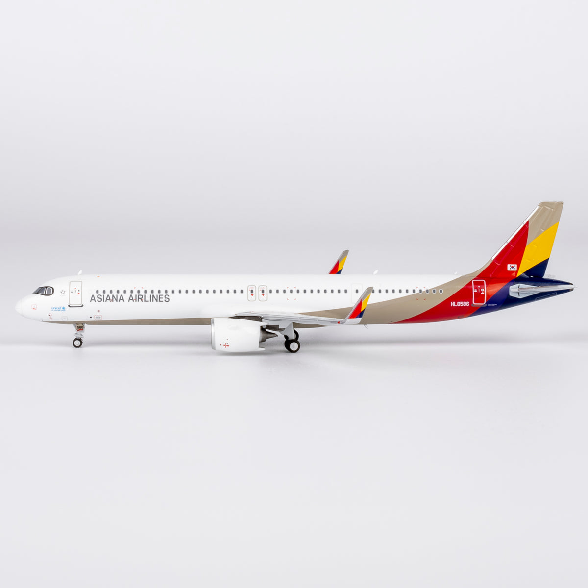 1/400 Asiana Airlines Airbus A321neo HL8586 NG13129