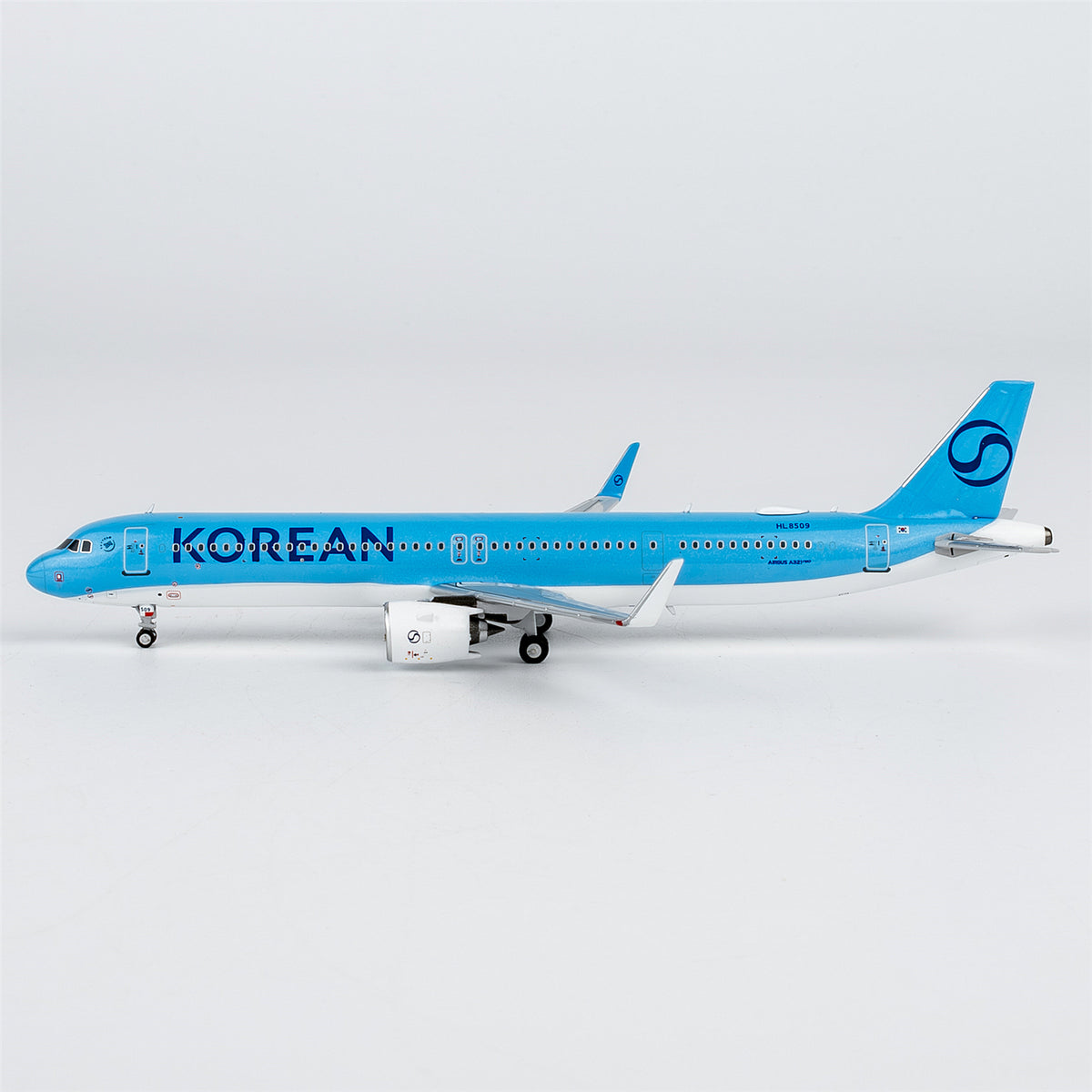 1/400 Korean Air Airbus A321neo HL8509 "Korean Air's first A321 in 2025's new standard livery" NG13144