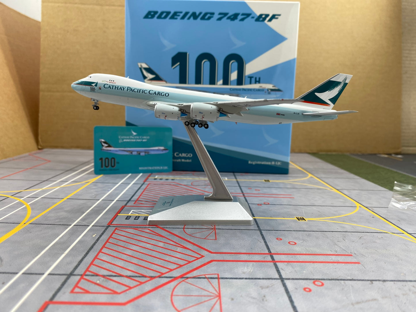Cathay Pacific Boeing 747-8 New Livery Reg. B-LJC