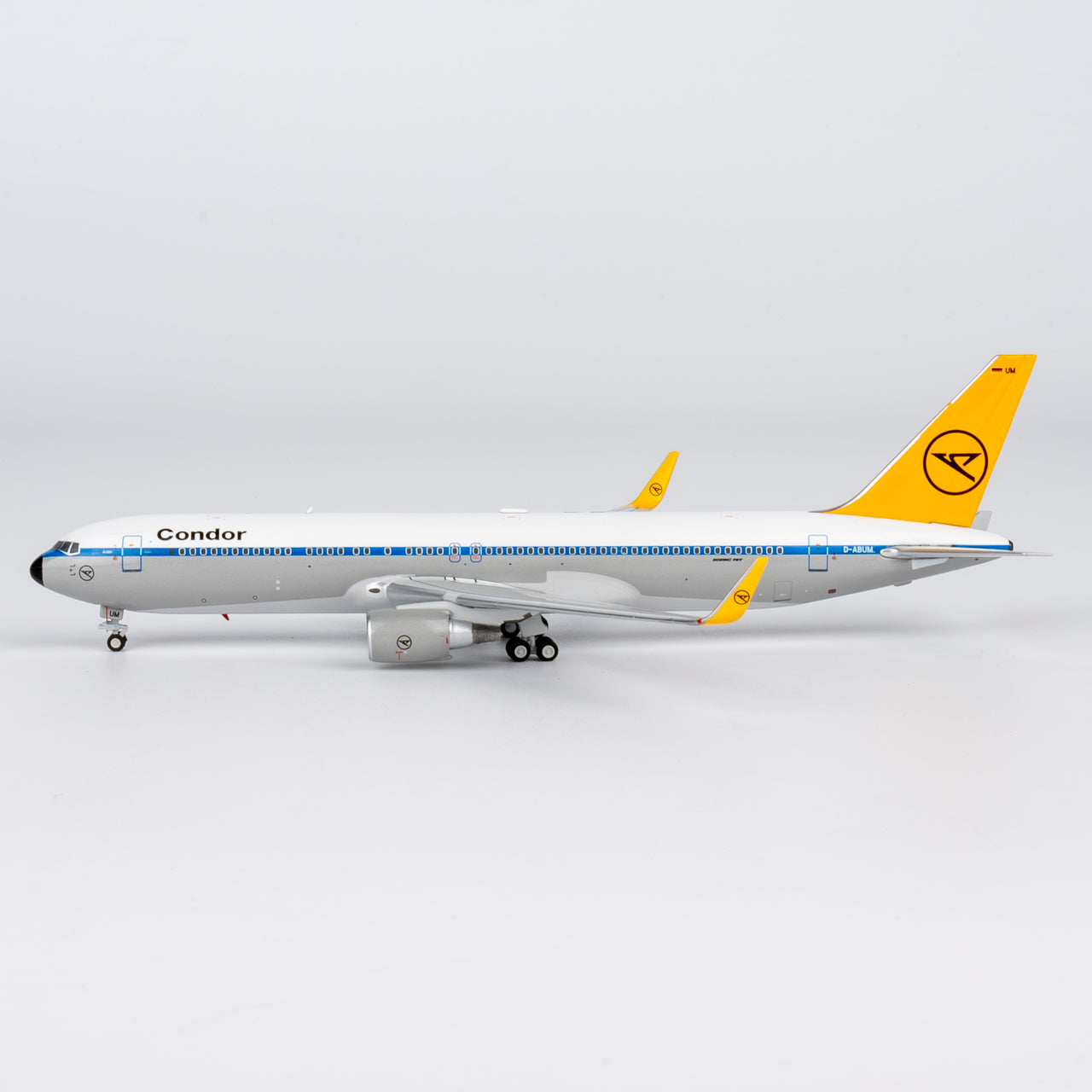 Condor Boeing 767-300ER D-ABUM " Condor Retro colors"