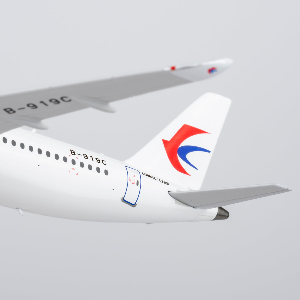 1/400 China Eastern Airlines C919 B-919C NG19202 - cover