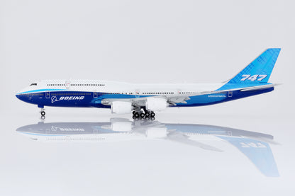 1/400 Boeing Company B747-8 Blue "House livery" B631003F Flaps Down
