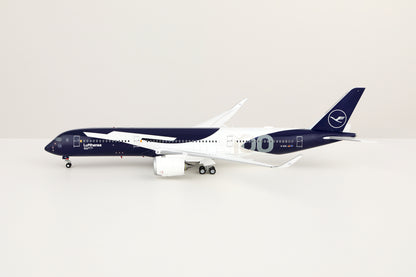 Lufthansa A350-900 D-AIXL