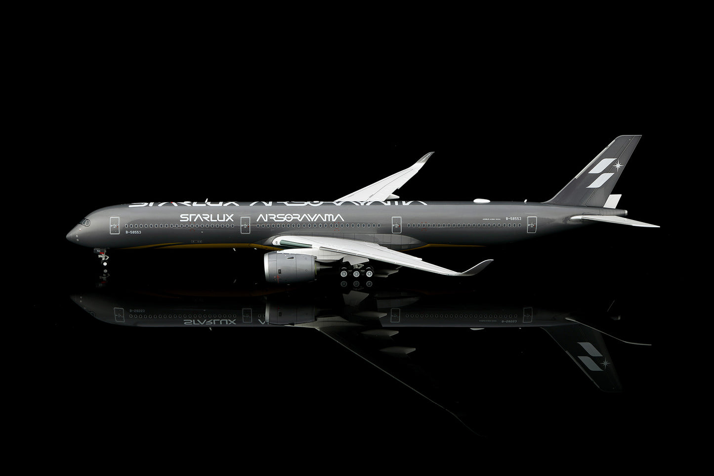 Starlux Airlines A350-1000 B-58553