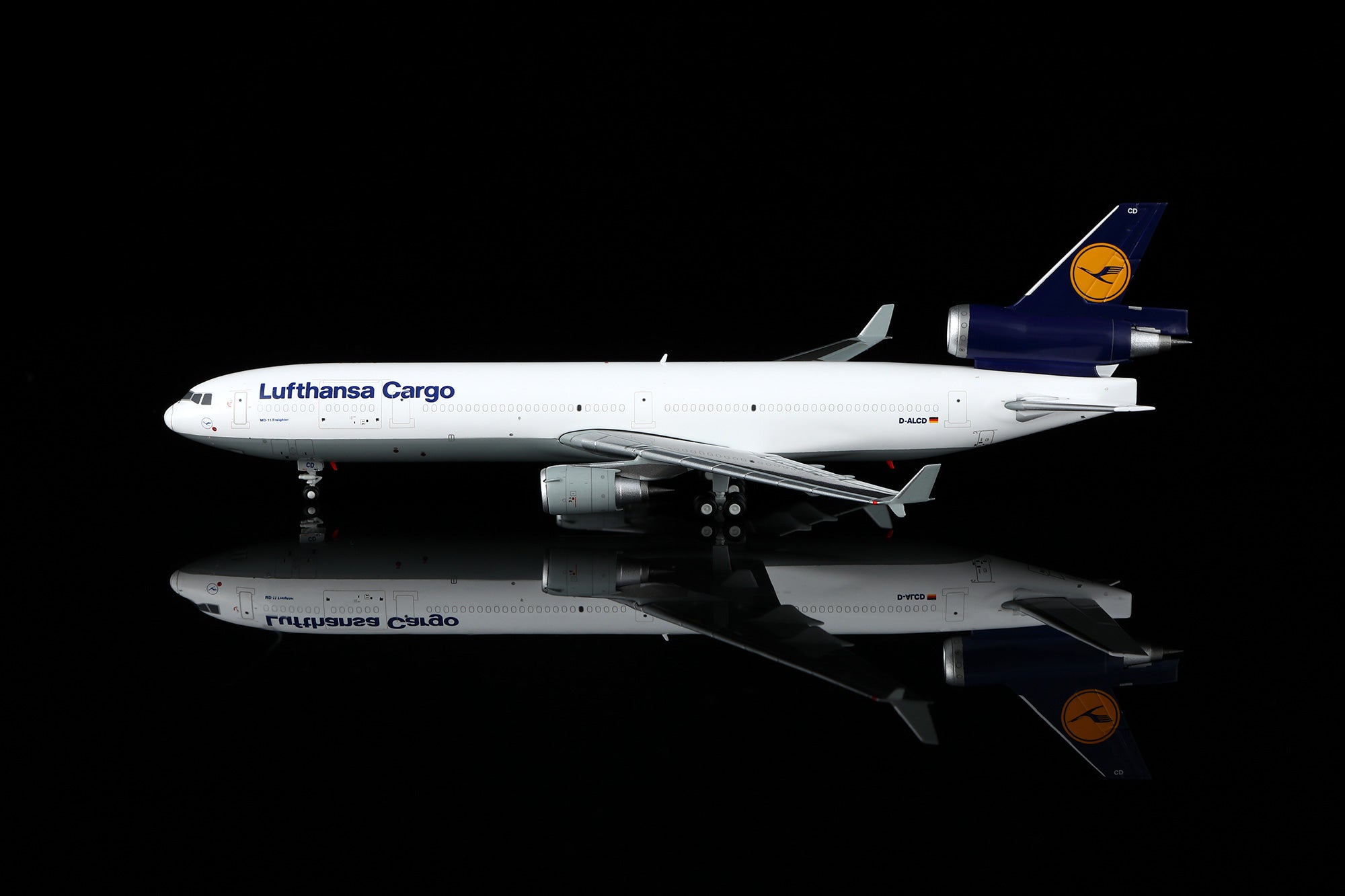 YY Wings 1:400 | Lufthansa MD-11 D-ALCD Old Painting Aircraft